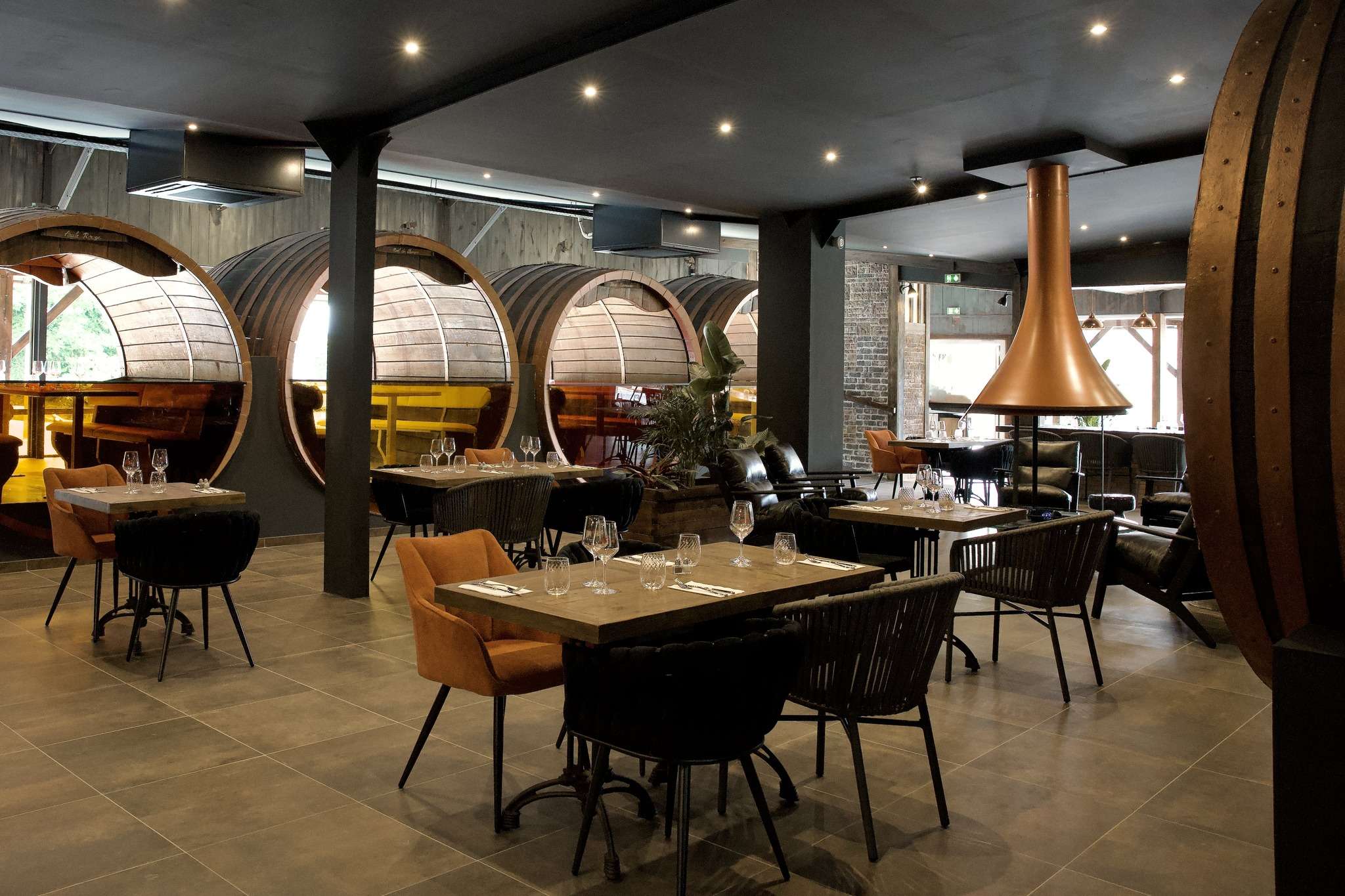 RESTAURANT LES TONNEAUX