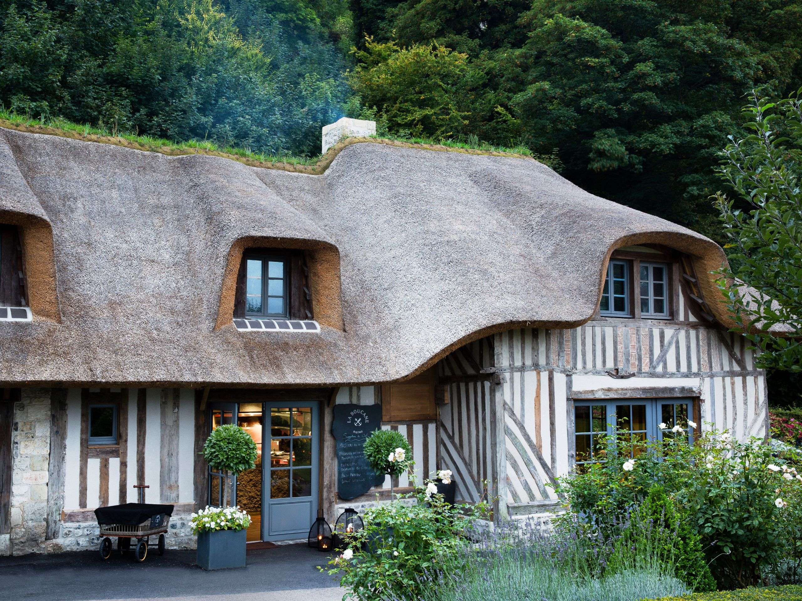 3 restaurant boucane